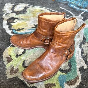 Frye Phillip harness boots 8 D brown